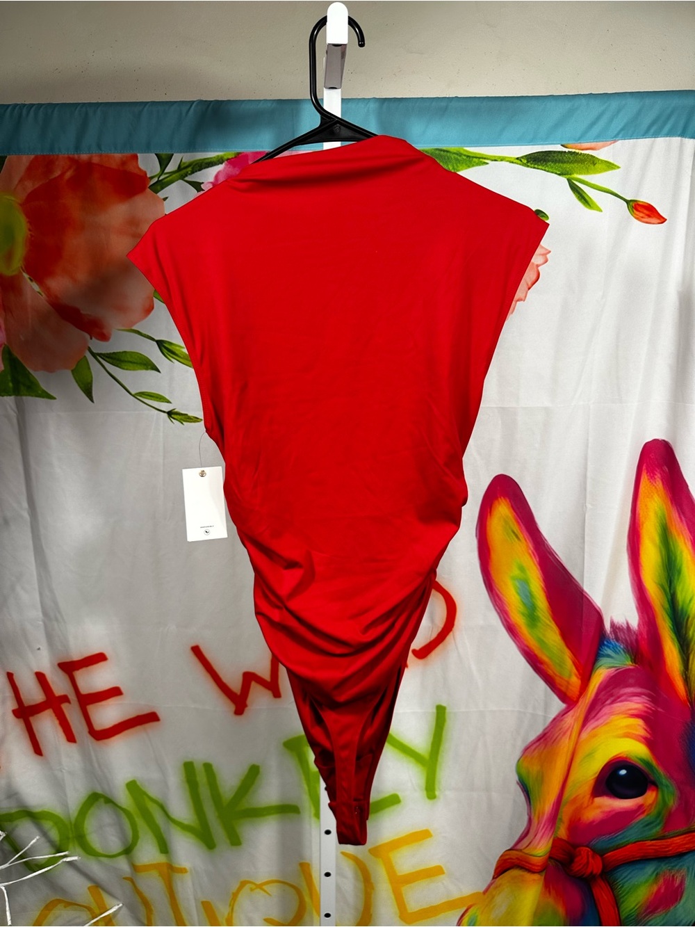 p252. Good American- Red Sleeveless Bodysuit - Picture 4 of 5